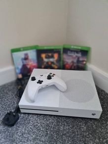 Xbox One S 1TB, Bundle