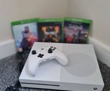 Xbox One S 1TB, Bundle