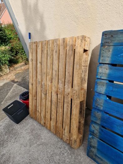 pallets x 2