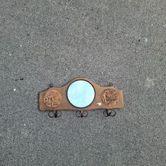 coat holder with mirror