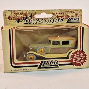 LLedo Diecast Model of Days Gone Rolls Royce Coupe Phantom II - 38413