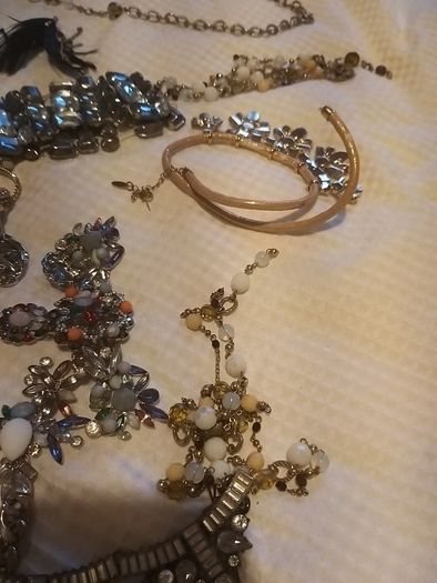 Broken Jewellery
