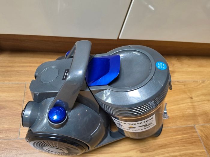 Vacuum Cleaner / Hoover