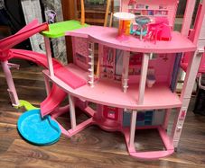 barbie dreamhouse