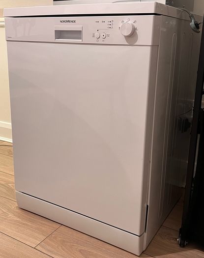 Brand New Nordmende 60cm Dishwasher | DW642WH