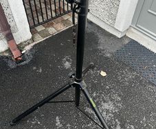 Gravity Speaker Stands