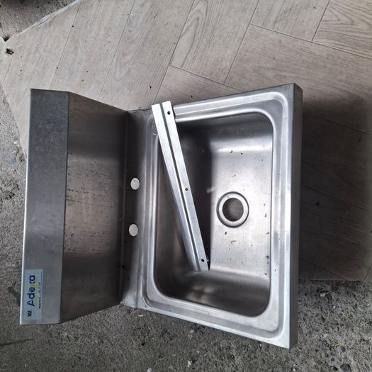 stainless sink