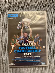 G.A.A. Sam 13. Dublin Gaelic Football. 5 Hours. New.