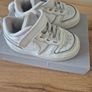 kids trainers Nike and New balance Image 9