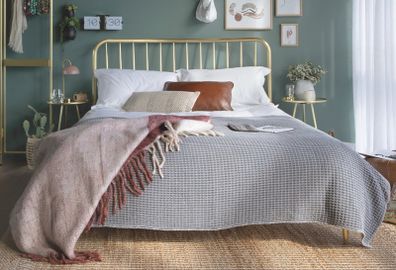 Lily 5ft (King Size) Brass Bed