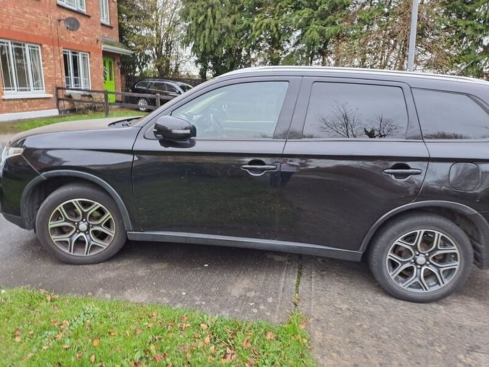 Mitsubishi Outlander 2015