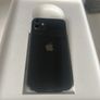 ipad and iphone 11 Image 4