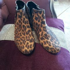 Ladies  M&S leopard boots brand new size 4 and half
