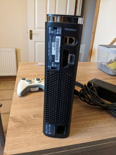 Xbox 360 Console with controller