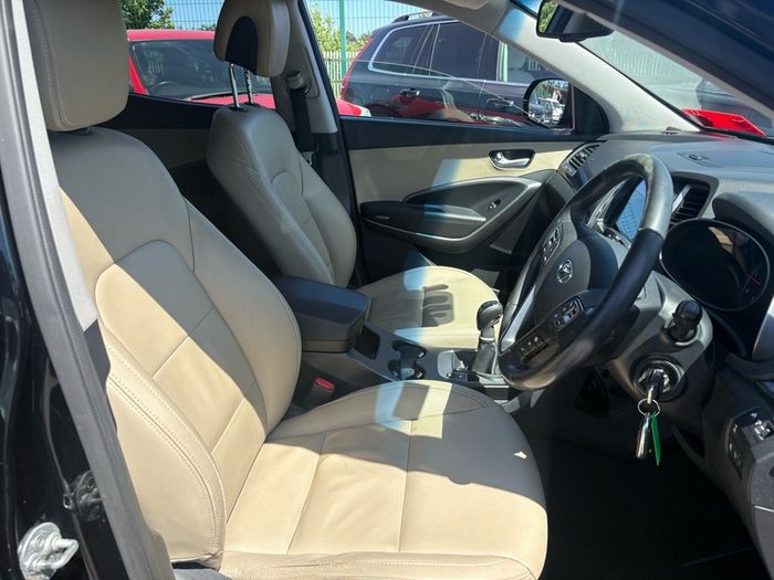 2016 Hyundai Santa Fe Executive 4WD 2.2L Diesel 7 Seats