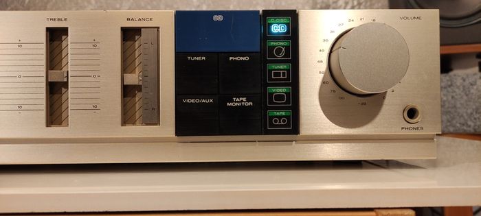 Marantz PM340 Stereo Integrated Amplifier