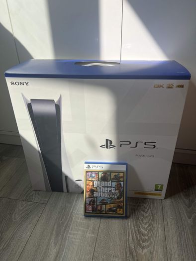 Boxed Disc 825GB PS5 Everything included