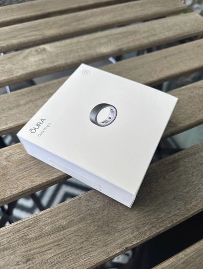 Oura ring 4 stealth unopened