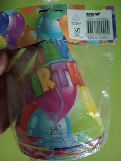 12 party hats