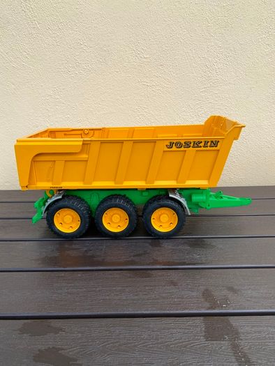 Bruder farm toy clearout