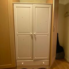Free wardrobe