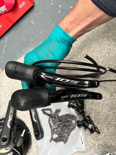 Shimano R7170 105 Di2 groupset Magene power meter
