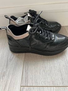 Liu jo size 4