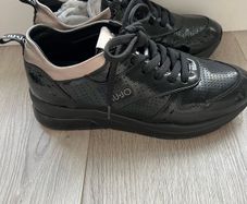 Liu jo size 4
