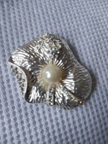 brooch