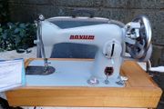 1960s Novum Manual Sewing Machine