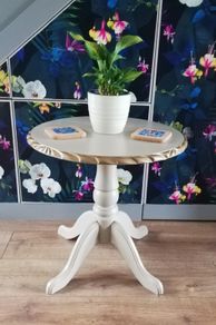 NICE side/Display table newly restyled