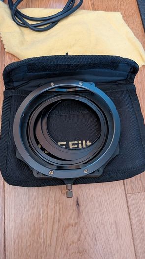 LEE Filters 100mm Deluxe System Bundle,Big Stopper, Super Stopper, Polariser & ND Grads