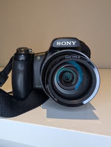 Sony Cybershot DSC-HX1 9.1MP 20x Optical Zoom