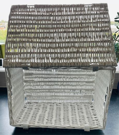 14 Wicker hamper baskets