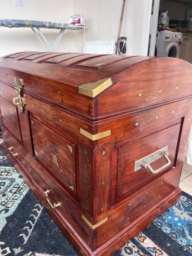 Rosewood captain chest