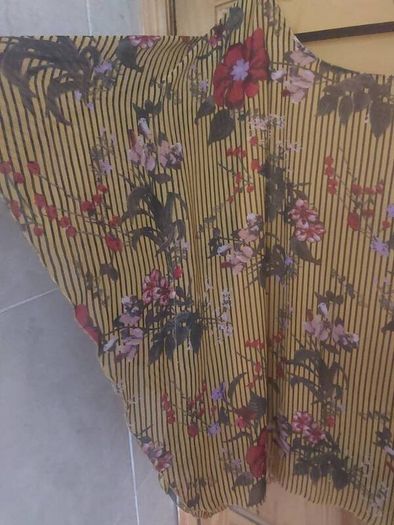 Joe Browns floral handkerchief top (free post)