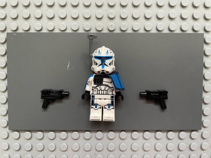 lego star wars sw1315 Clone Trooper Captain Rex, 501st Legion (Phase 2) minifigure- Blue Cloth Pauldron, Rangefinder, Printed White Arms
