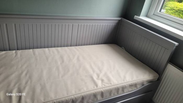 ikea day bed