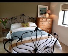 metal double bed frame