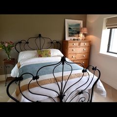 metal double bed frame
