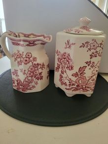 Mason's jar and jug