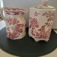 Mason's jar and jug