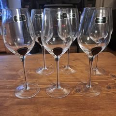 Newgrange Living Set of 6 Wine Glasses