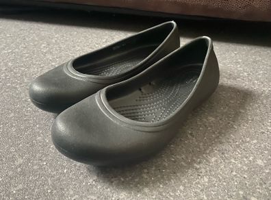 Women's At Work Slip Resistant Ballet Flats Crocs UK3