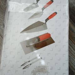 6 Piece Brick Laying and Plastering Trowel Set.
