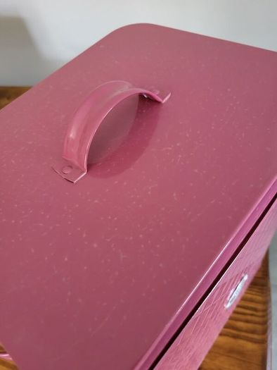 bread bin