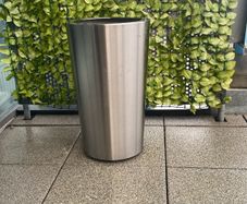 Indoor/outdoor commercial Planter