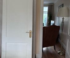 Solid internal door - white