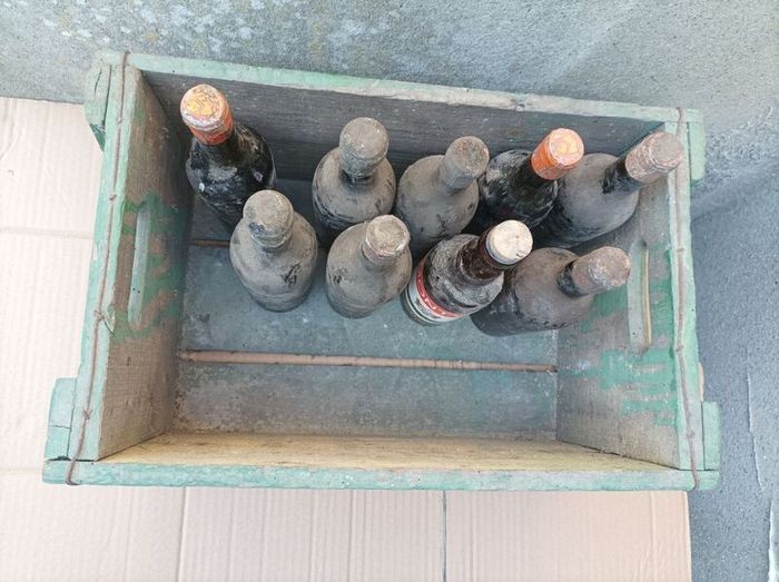 Vintage wood box, Portugal with 8 bottles with content, for display only