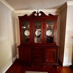 Solid  Wood Cabinets
